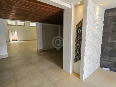 Galpão / Depósito / Armazém à venda, 250m² no Loteamento Parque Empresarial Adelelmo Corradini, Itatiba