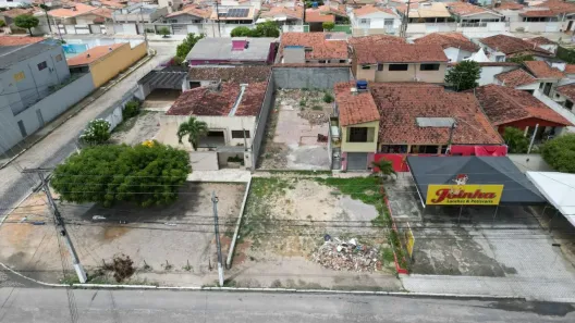 Casa com 2 Quartos para alugar, 270m² no Cohabinal, Parnamirim