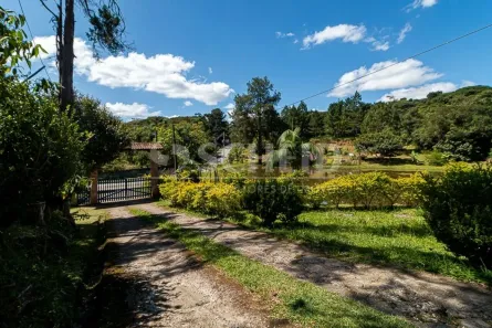 Fazenda / Sítio / Chácara com 10 Quartos à venda, 2000m² no , Embu-Guaçu