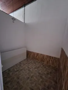 Casa de Vila com 2 Quartos para alugar, 35m² no São Domingos, Niterói