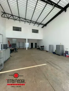 Loja / Salão / Ponto Comercial para alugar, 242m² no Portal Ville Jardins, Boituva
