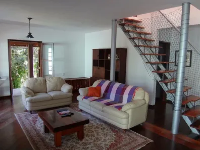 Casa com 3 Quartos à venda, 196m² no Jardim dos Ipês, Embu das Artes