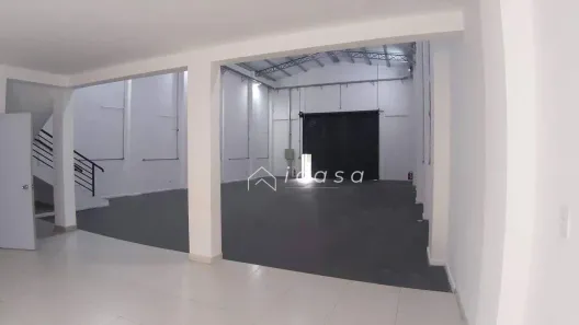 Loja / Salão / Ponto Comercial para alugar, 250m² no Vila São João, Caçapava