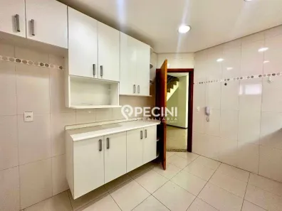 Casa de Condomínio com 3 Quartos para alugar, 187m² no Cidade Jardim, Rio Claro