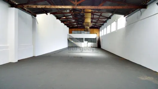 Prédio Inteiro para alugar, 2000m² no Centro, Salto