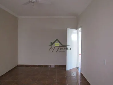 Casa com 3 Quartos para alugar, 140m² no Parque João de Vasconcelos, Sumaré