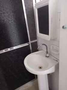 Casa com 1 Quarto para alugar, 36m² no Vila São João, São João de Meriti