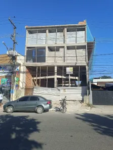Loja / Salão / Ponto Comercial à venda, 110m² no Costazul, Rio das Ostras