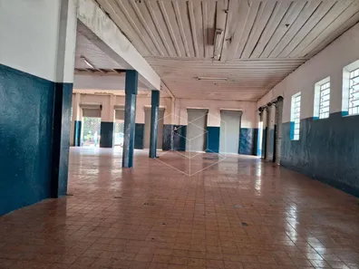 Galpão / Depósito / Armazém para alugar, 780m² no Dois Córregos, Dois Córregos