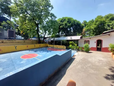 Loja / Salão / Ponto Comercial à venda, 1m² no Mutondo, São Gonçalo