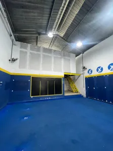 Galpão / Depósito / Armazém à venda, 180m² no Santa Amélia, Belo Horizonte