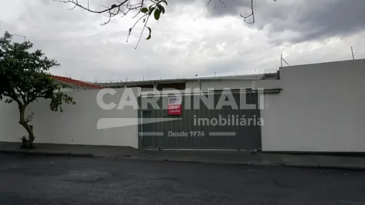 Galpão / Depósito / Armazém para alugar, 326m² no Jardim Santa Lúcia, Araraquara