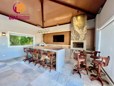 Casa com 4 Quartos para alugar, 1250m² no Portão, Lauro de Freitas