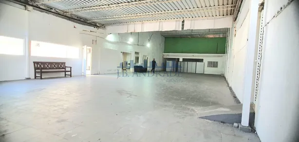 Galpão / Depósito / Armazém à venda, 400m² no Barra da Tijuca, Rio de Janeiro