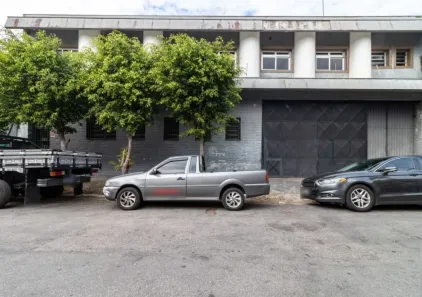 Galpão / Depósito / Armazém à venda, 650m² no Parque Residencial Califórnia, Itaquaquecetuba