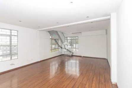 Loja / Salão / Ponto Comercial para alugar, 60m² no Alto da Rua XV, Curitiba