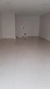 Conjunto Comercial / Sala para alugar, 56m² no Centro, Arapongas