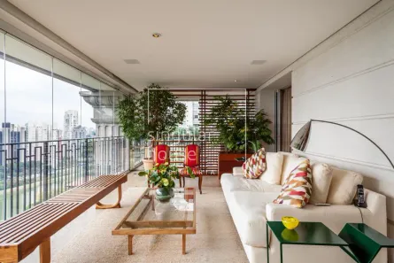 Apartamento com 2 Quartos para alugar, 300m² no Jardim Panorama, São Paulo