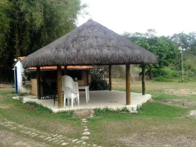 Fazenda / Sítio / Chácara com 3 Quartos à venda, 250m² no Bom Destino, Santa Luzia