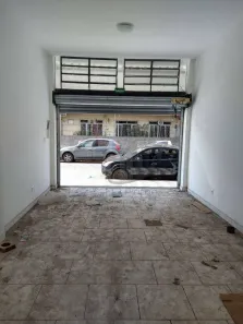 Loja / Salão / Ponto Comercial à venda, 30m² no Aterrado, Volta Redonda