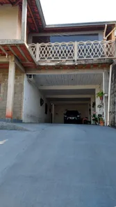 Sobrado com 5 Quartos à venda, 300m² no Centro, Igaratá