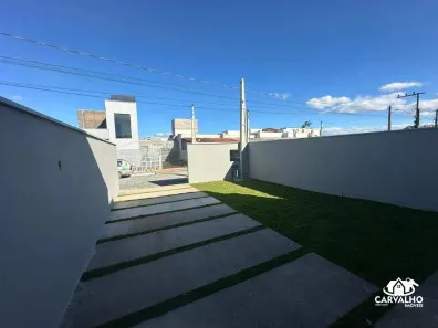 Casa com 2 Quartos para alugar, 65m² no Bairro Itacolomi, Balneário Piçarras