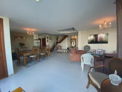 Casa de Condomínio com 5 Quartos à venda, 365m² no Jatobá, Petrolina
