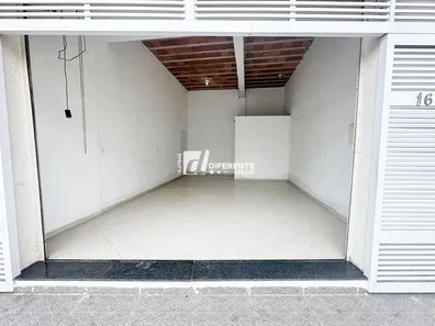 Loja / Salão / Ponto Comercial à venda, 28m² no Centro, Nilópolis