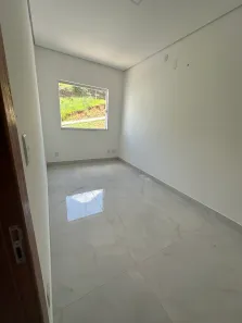 Casa com 3 Quartos para alugar, 160m² no Lagoa Santa, Governador Valadares
