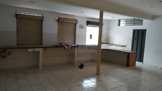 Loja / Salão / Ponto Comercial para venda ou aluguel, 131m² no Jardim Silvânia (Vila Xavier), Araraquara