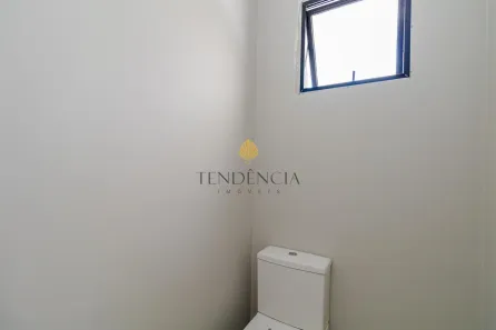 Sobrado com 3 Quartos à venda, 135m² no Novo Mundo, Curitiba