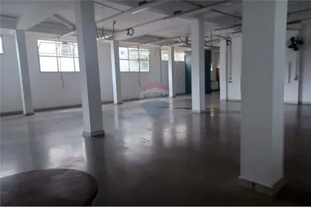 Galpão / Depósito / Armazém à venda, 939m² no Estoril, Belo Horizonte