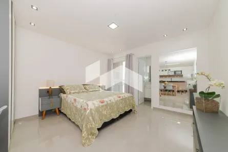 Apartamento com 1 Quarto para alugar, 30m² no Água Verde, Curitiba