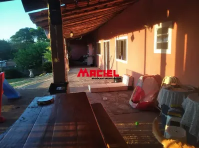 Fazenda / Sítio / Chácara com 2 Quartos à venda, 100m² no Padre Marcelo, Caçapava