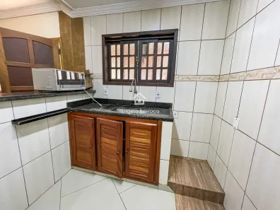 Casa de Vila com 2 Quartos para alugar, 60m² no Barroco (Itaipuaçu), Maricá