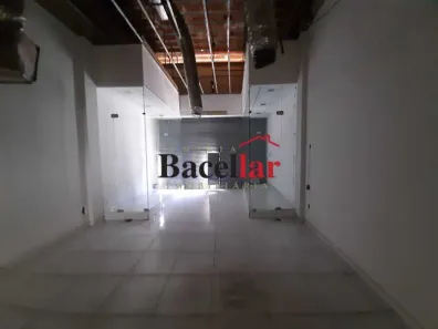 Loja / Salão / Ponto Comercial à venda, 122m² no Centro, Nilópolis