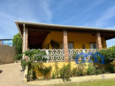 Fazenda / Sítio / Chácara com 3 Quartos à venda, 1000m² no , Mairinque
