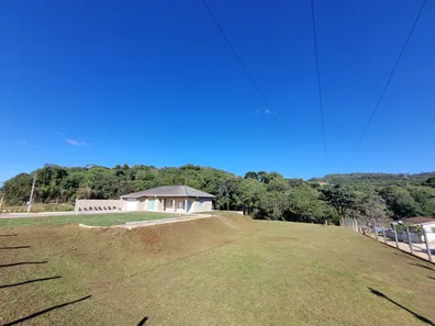 Fazenda / Sítio / Chácara com 3 Quartos à venda, 200m² no Pacotuba, Almirante Tamandaré