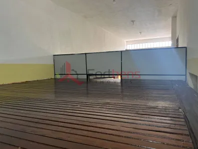 Casa Comercial para alugar, 50m² no Laranjeiras, Caieiras