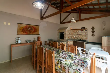 Sobrado com 3 Quartos à venda, 191m² no Cambuí, Campo Largo