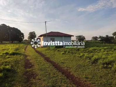 Fazenda / Sítio / Chácara à venda, 1450m² no Centro, Pium