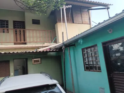 Sobrado com 5 Quartos à venda, 130m² no Santa Maria, Brasília