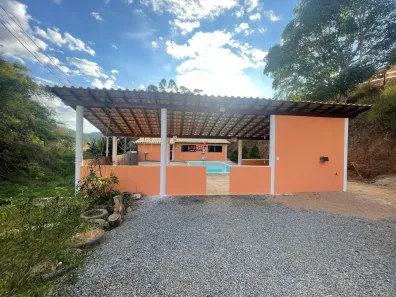 Fazenda / Sítio / Chácara com 3 Quartos à venda, 4000m² no Área Rural de Viçosa, Viçosa