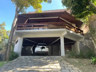 Casa de Condomínio com 4 Quartos à venda, 385m² no Itaipu, Niterói