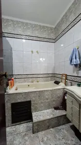 Casa com 4 Quartos para alugar, 325m² no Parque dos Camargos, Barueri
