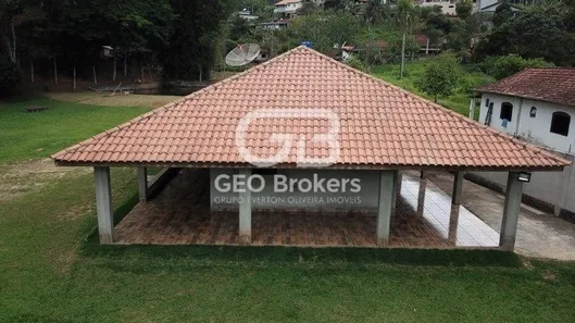 Fazenda / Sítio / Chácara com 3 Quartos à venda, 200m² no BOA VISTA, Igaratá