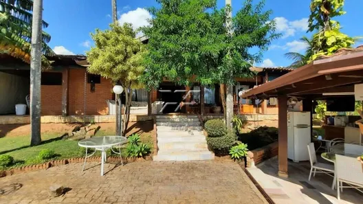 Fazenda / Sítio / Chácara com 2 Quartos à venda, 375m² no , Ipeúna
