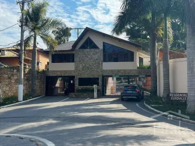 Casa de Condomínio com 5 Quartos à venda, 375m² no Residencial Euroville, Carapicuíba