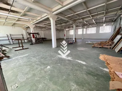 Prédio Inteiro para alugar, 650m² no Catarcione, Nova Friburgo