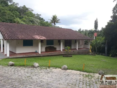 Fazenda / Sítio / Chácara com 7 Quartos à venda, 10000m² no Cantagalo, Guapimirim